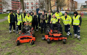 Raider Walk Behind Mower Demo